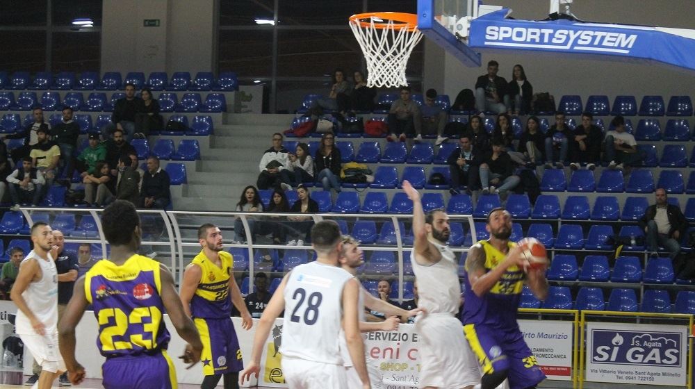 Il Castanea Basket cade di stretta misura a Sant'Agata.