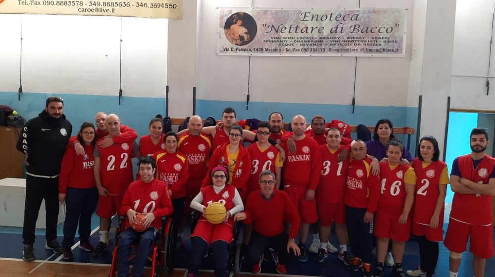 La squadra dell'SSR Baskin Messina alle finali regionali.