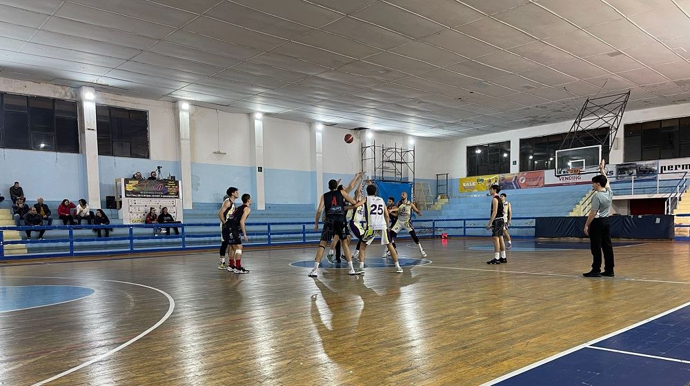 Il Castanea Basket, tra le mura amiche, chiude con una vittoria la propria stagione regolare, battendo Gela. 