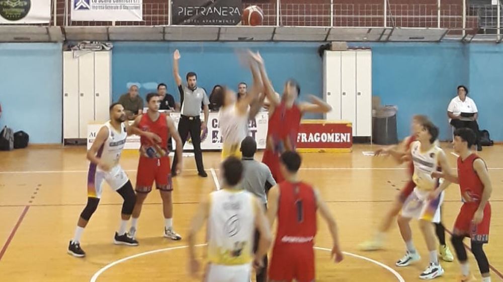 Il Castanea Basket, al PalaTracuzzi, fa sua la prima storica partita casalinga in serie B interregionale. 
